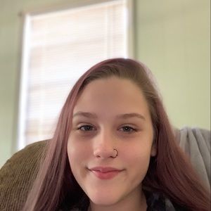 Meet your Posher, Alyssa